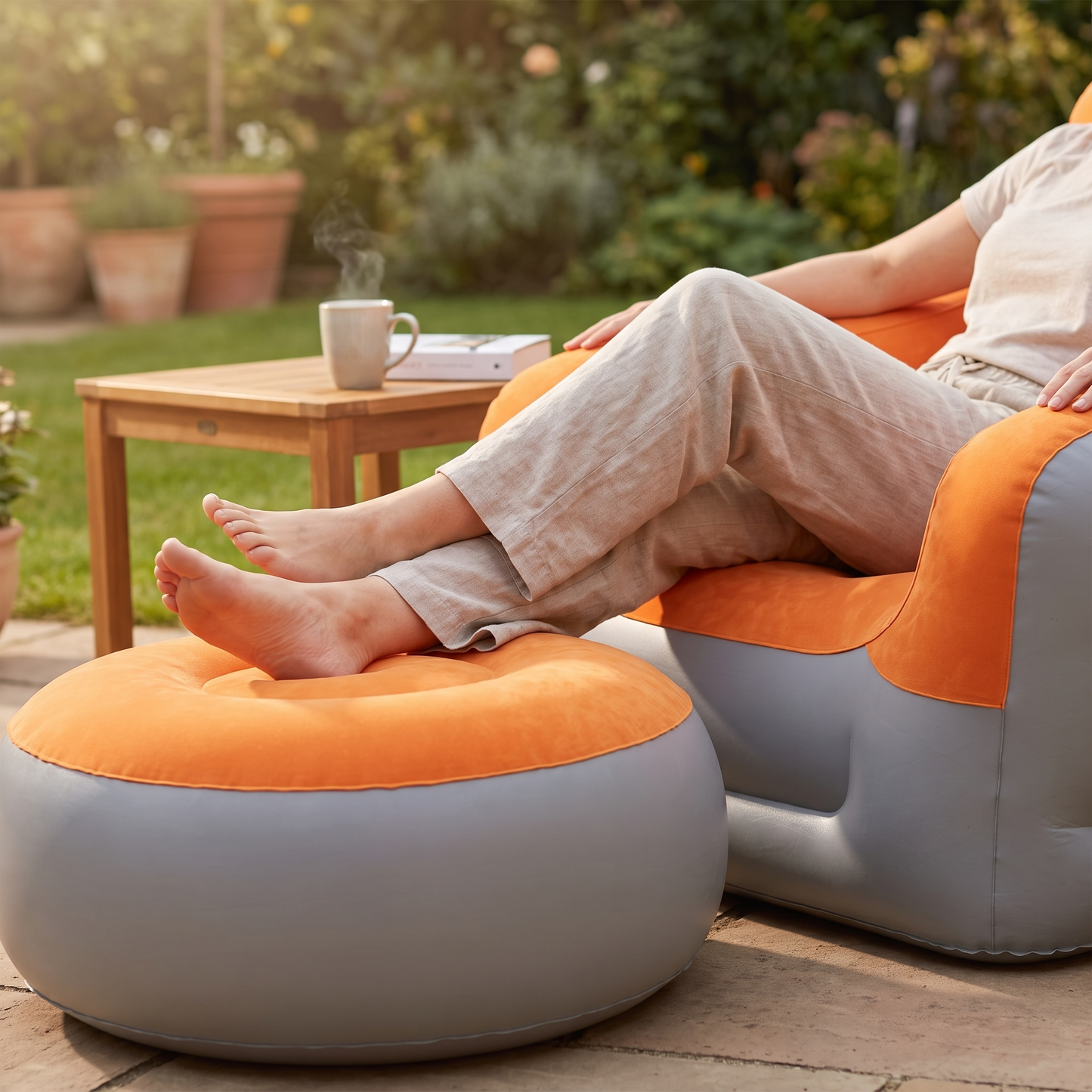 Divano Gonfiabile 2 in 1 con Sgabello Ergonomico in PVC Impermeabile - WDF0040 - hero