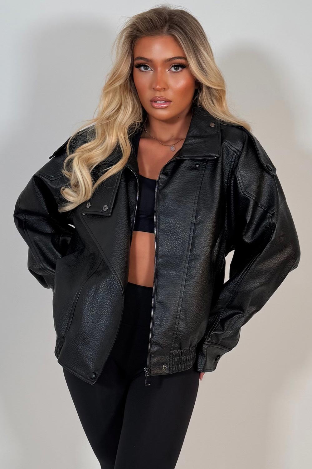 Ludmilla | Giacca Donna in Ecopelle con Collo Alto - Carattere Urbano Ogni Giorno